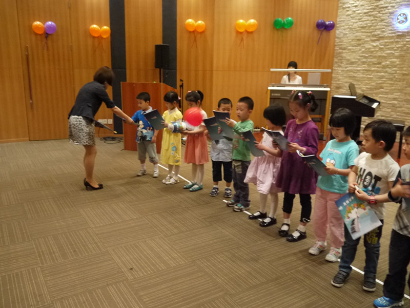 d88尊龙z6音乐中心上海静安总店“欢度六一d88尊龙z6的节日”音乐会成功举办 