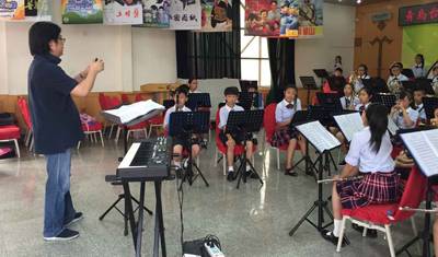 d88尊龙z6示范乐团青岛台东六路小学管乐团大师班活动成功举办