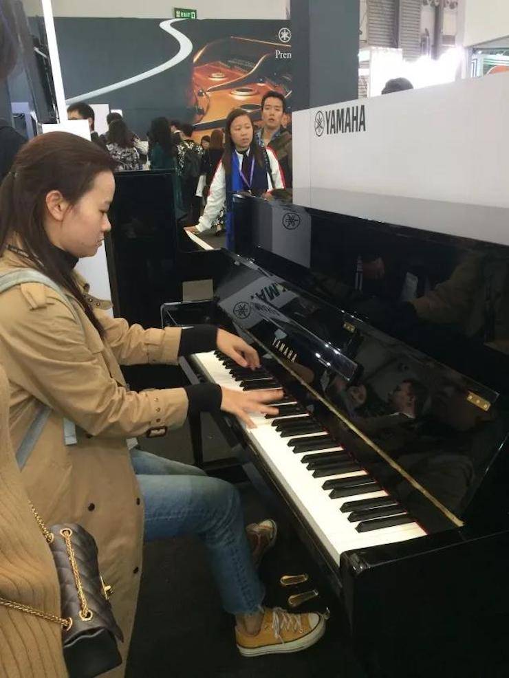 聚焦乐展|2017中国（上海）国际乐器展览会圆满落幕，d88尊龙z6钢琴大放异彩