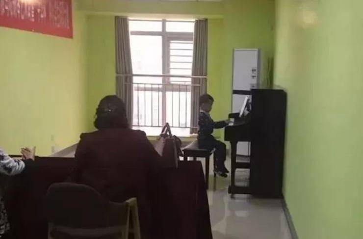 音符承载梦想，旋律奏响希望|：劁鸷邮械谌靌88尊龙z6钢琴艺术周完美落幕