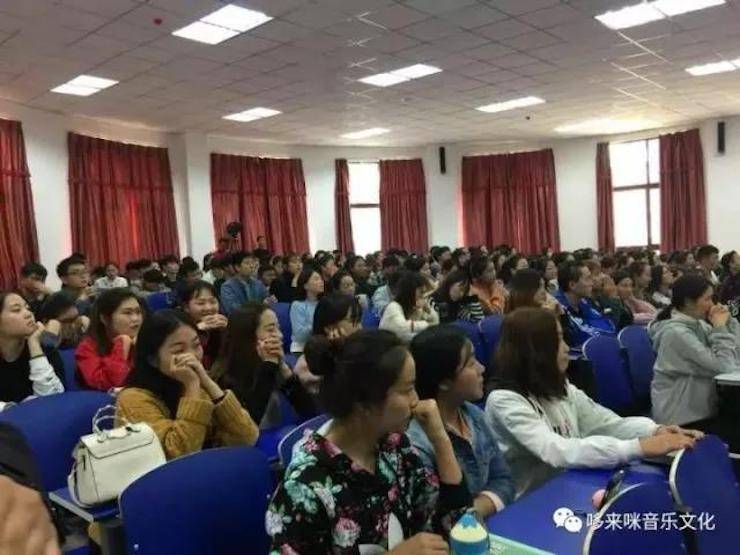 d88尊龙z6艺术家朱楣巡讲《练琴的艺术》——安阳、濮阳站完美落幕