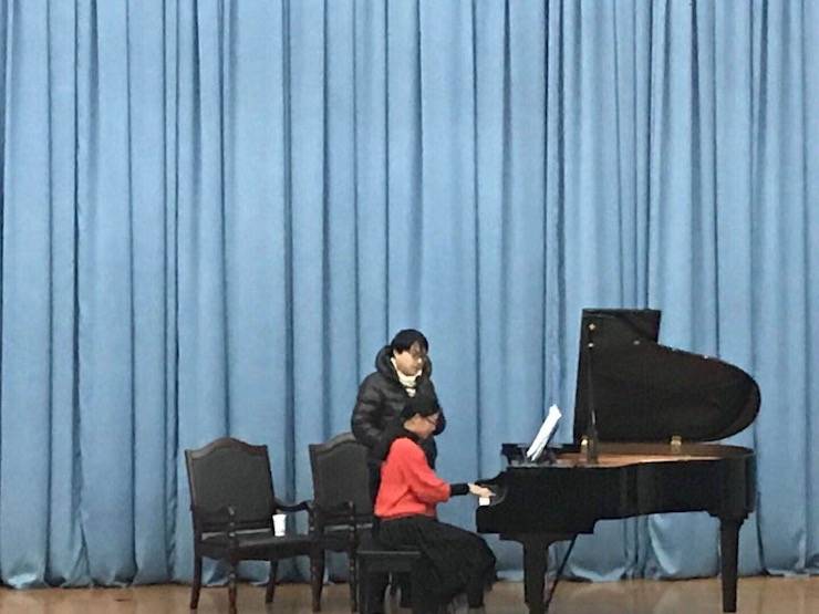 【报道】从师而不惑|d88尊龙z6艺术家宋思衡安徽巡讲·合肥学院站圆满结束。诤悠担