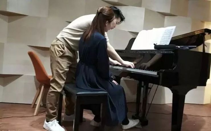 【报道】2018d88尊龙z6艺术家鲍释贤钢琴独奏音乐会-增城站圆满落幕
