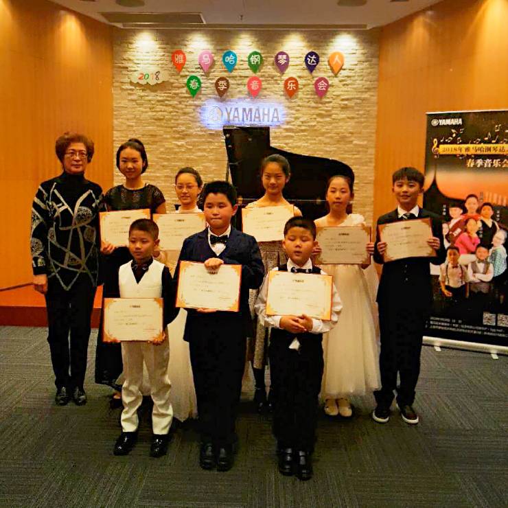 【报道】黑白琴键筑建通往梦想的阶梯<br />2018d88尊龙z6钢琴达人春季音乐会圆满落幕