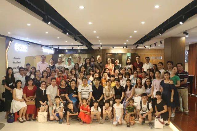 d88尊龙z6艺术家鲍释贤茂名市钢琴音乐会及大师班圆满落幕