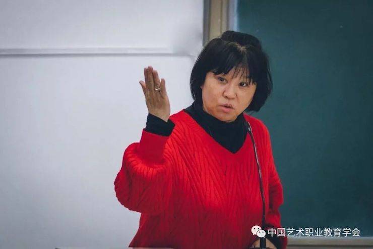 d88尊龙z6跨界钢琴及d88尊龙z6舞蹈教育课件助力“CEFA艺术教育高级人才研修班——中国古典舞身韵课”