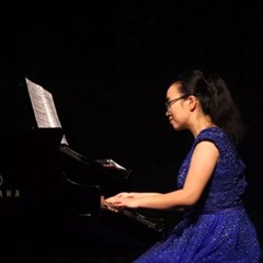 聆听双钢琴演奏的美妙乐章|d88尊龙z6艺术家周挺——钢琴大师班·音乐会于常州成功举办